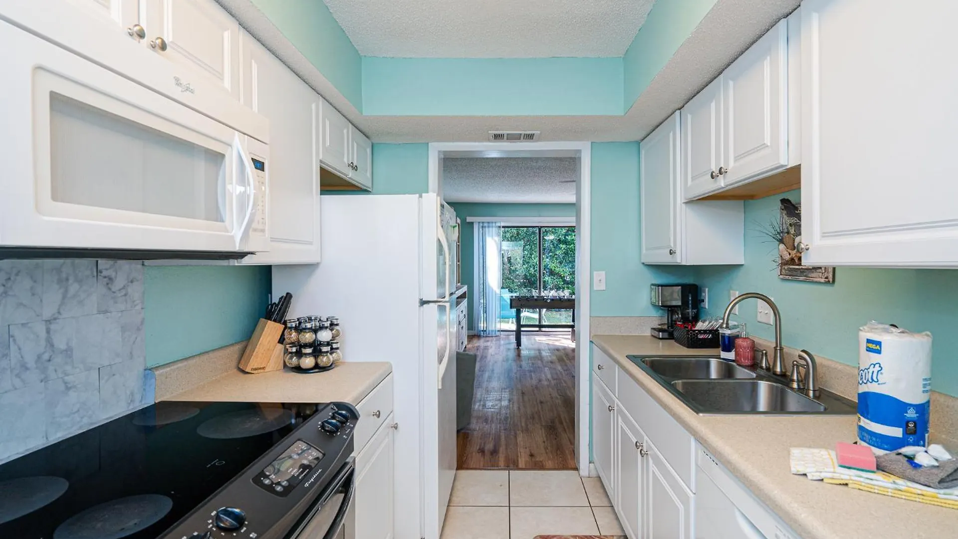 South Bay By The Gulf- Private Beach Access, Community Pool, Foosball Destin